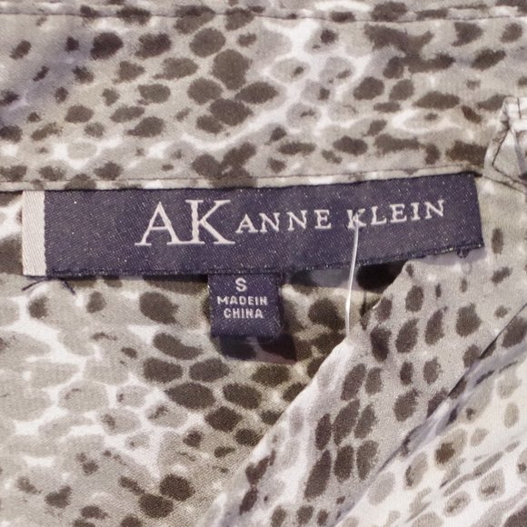 Anne Klein Grey Animal/Snake Print Button Front Blouse- Sz. Sm - Picture 2 of 5